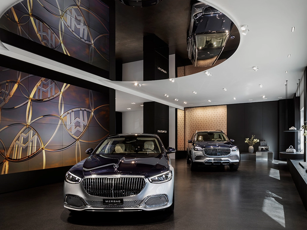 Stars@Mercedes Benz Grosser Showroom Mercedes Maybach Innen